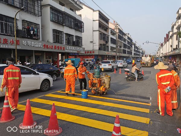 熱熔車位劃線施工時可根據以下施工方案